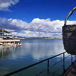 Gato, Charming Portuguese Style For Rent, Vida A Portuguesa