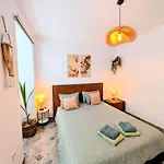 Gato, Charming Portuguese Style For Rent, Vida A Portuguesa Apartman *