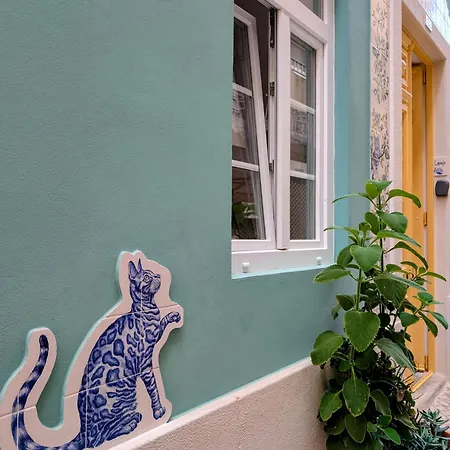 Gato, Charming Portuguese Style For Rent, Vida A Portuguesa شقة بورتيماو