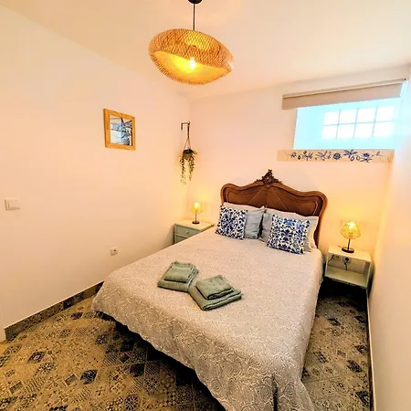 Gato, Charming Portuguese Style For Rent, Vida A Portuguesa Portimão