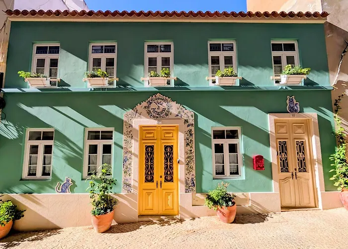 Gato, Charming Portuguese Style For Rent, Vida A Portuguesa Appartement