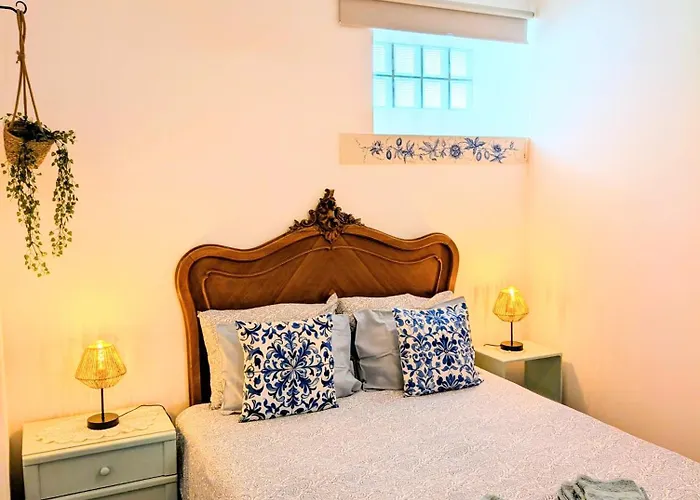 Gato, Charming Portuguese Style For Rent, Vida A Portuguesa Appartement